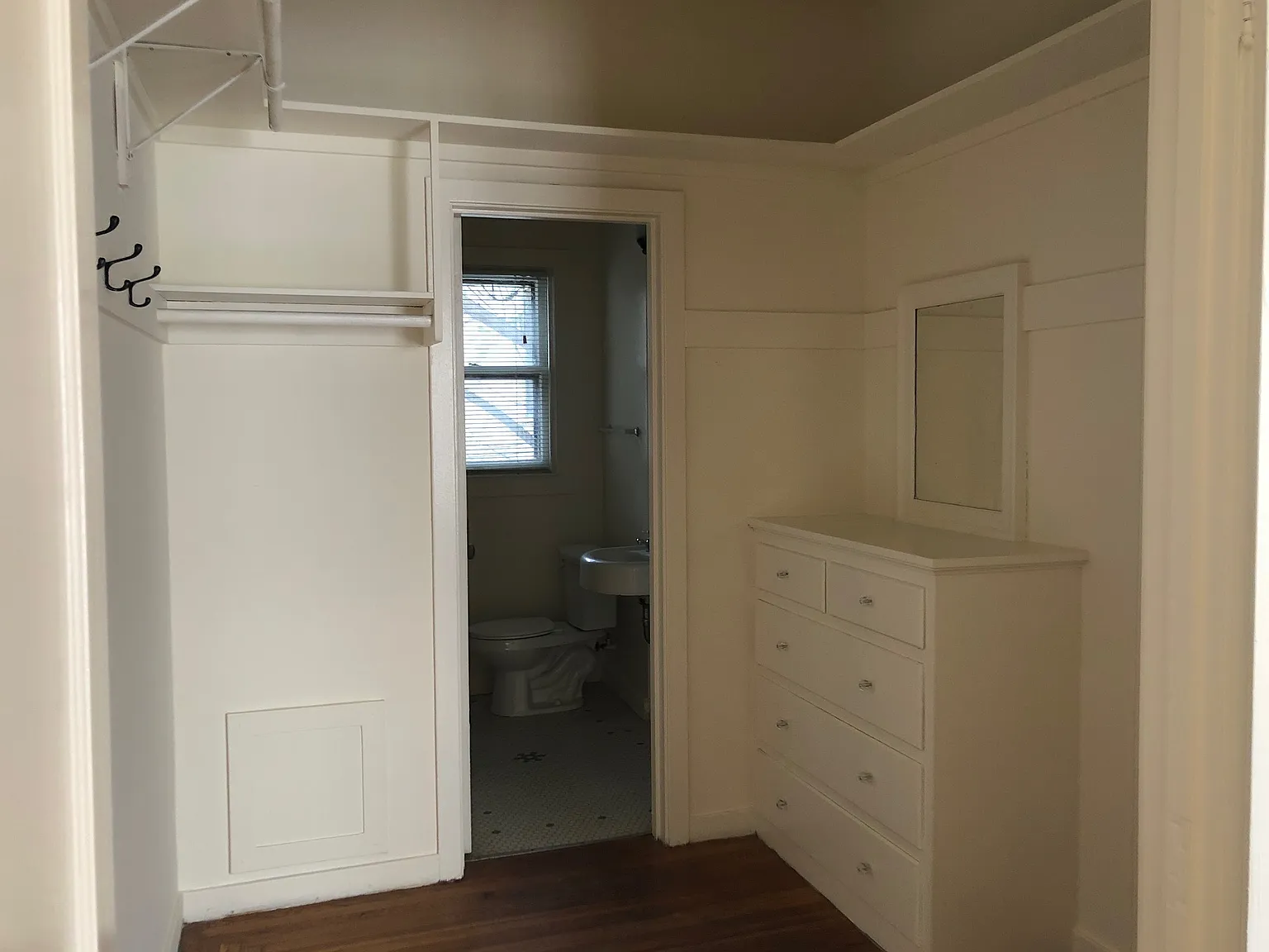 Studio, 600 sqft, $1,450 — Photo 2