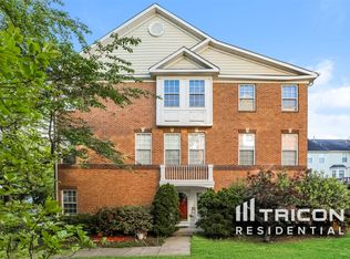 10001 Juniper Dr, Bowie, MD 20721