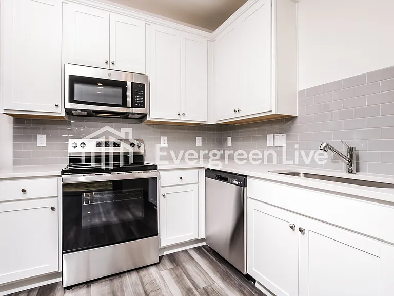 1408 Solace Way — Photo 6