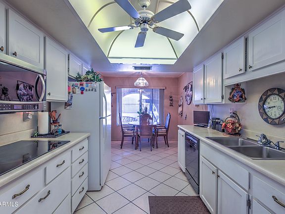 2nd image of 13856 N SAHARA Drive