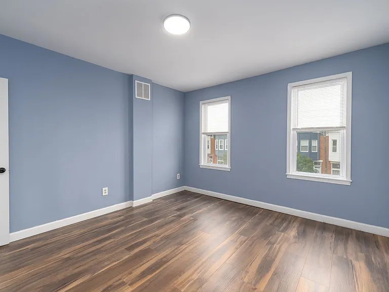 611 Oldham St — Photo 16