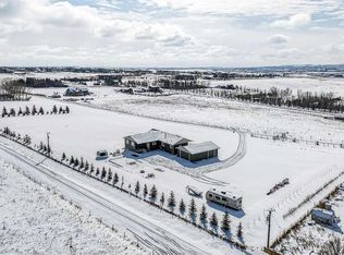 261197 W Valley View Rd, Rocky View County, AB T3P1A2