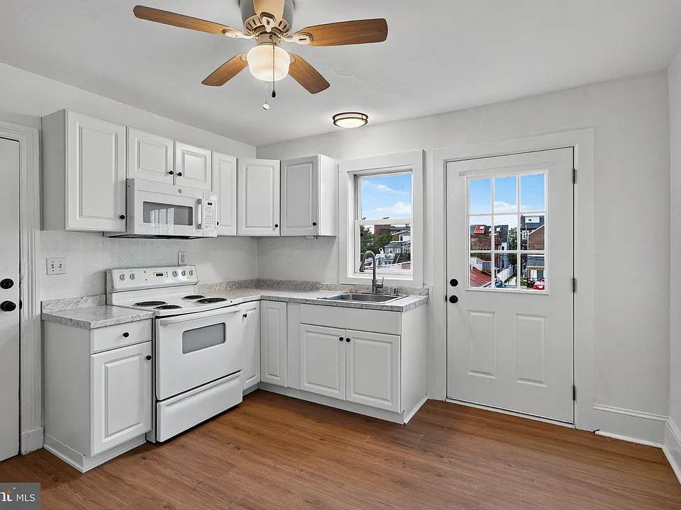 133 E Gay St #3