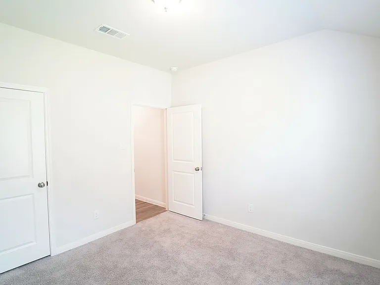 501 Jameson — Photo 9
