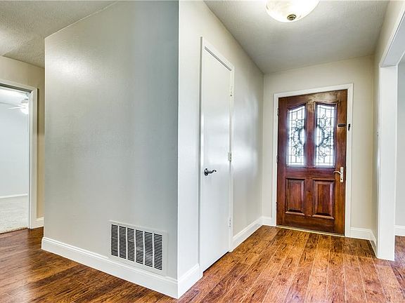 4th image of 3116 Ponder Dr