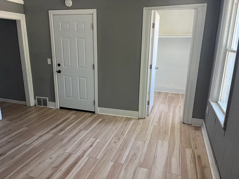 23 Schuyler St #2 — Photo 14