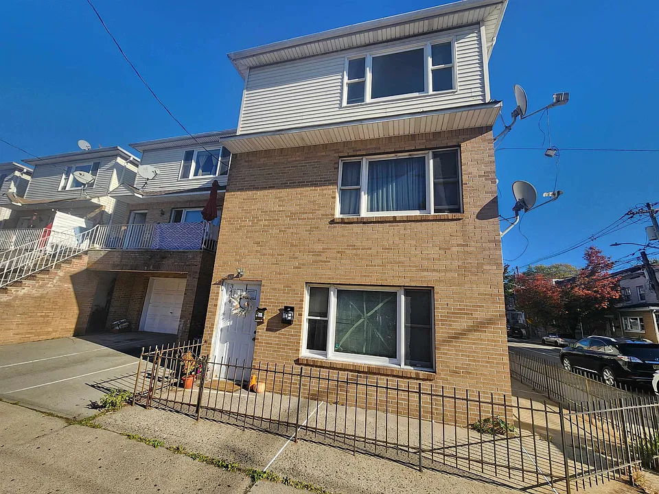 3484 Kennedy Blvd #2