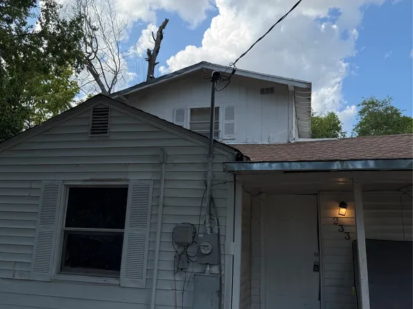 233 W Hammond St, Lancaster, TX 75146