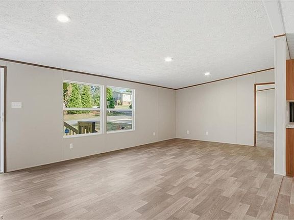 4th image of 124 Kameron Ct
