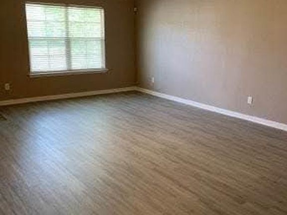 2nd image of 39090 Prairie North Dr