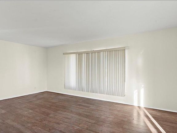 3rd image of 3616 W 61st St #2