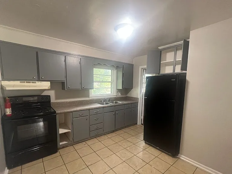926 Westside Blvd NW — Photo 5