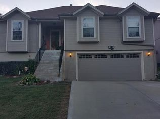 8312 Prospect Ave, Kansas City, MO 64132