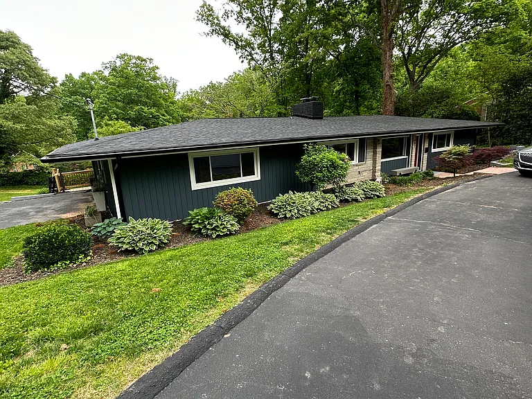N Peace Haven Rd — Photo 20