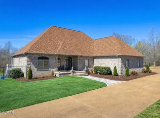 575 Homestead Ln, Henderson, TN 38340