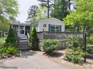 32 Quiet Way, South Kingstown, RI 02879