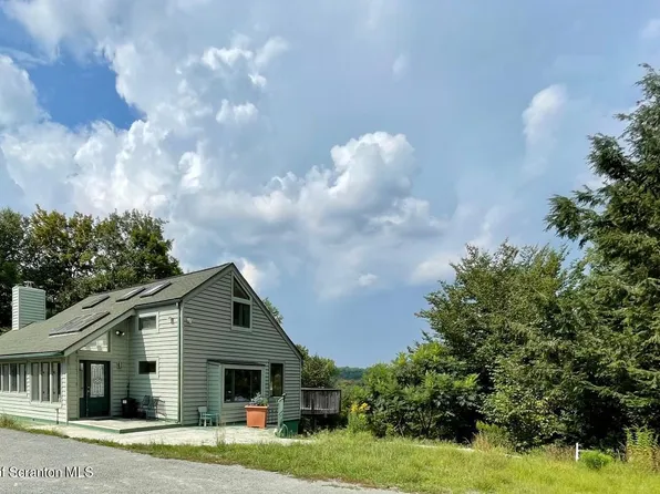 1113 Upper Woods Rd #B, Honesdale, PA 18431