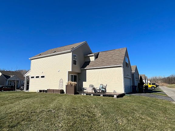 3rd image of 2288 Doneen Dr