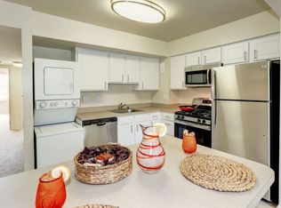 2930 Cherry St #037F652A2, Falls Church, VA 22042