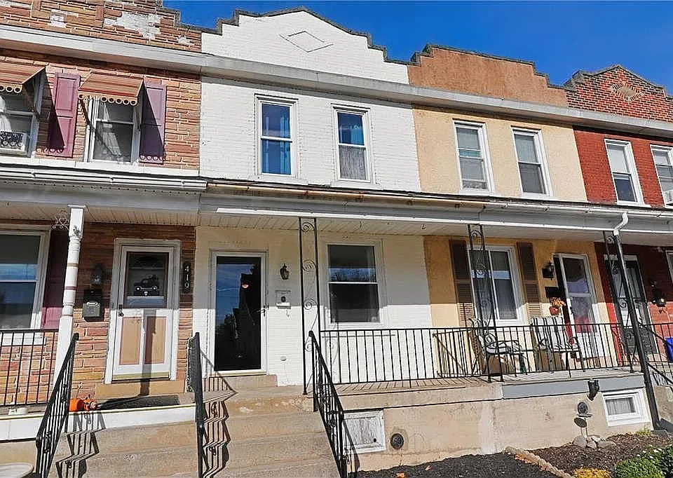 421 E Frankford St