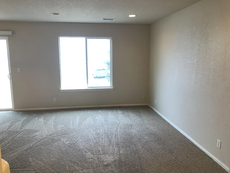 18818 E 58th Ave — Photo 15