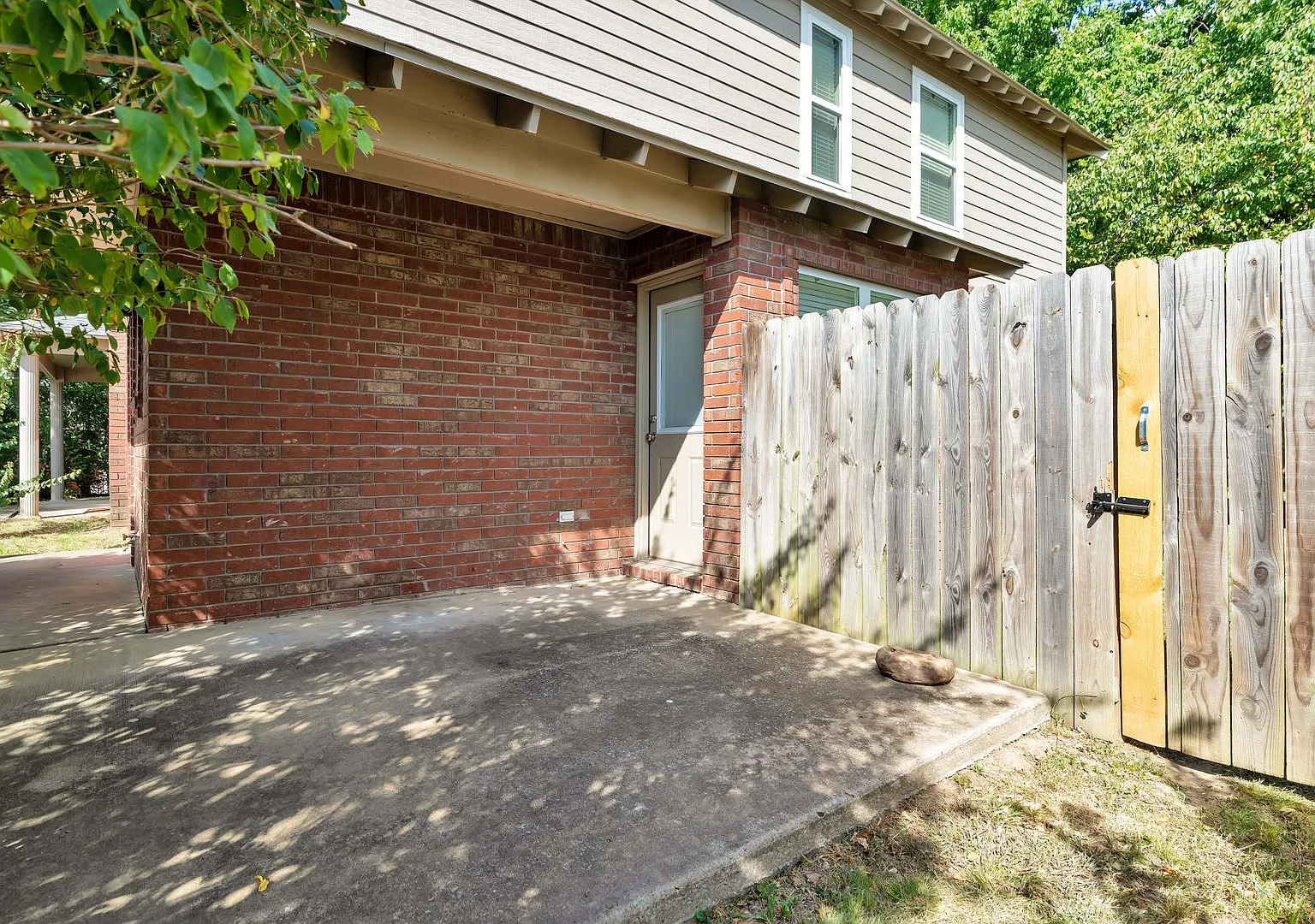 3 bed 3.5 bath Townhome — Photo 3