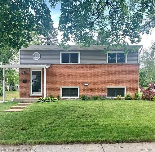 741 Panorama Dr Photo 1