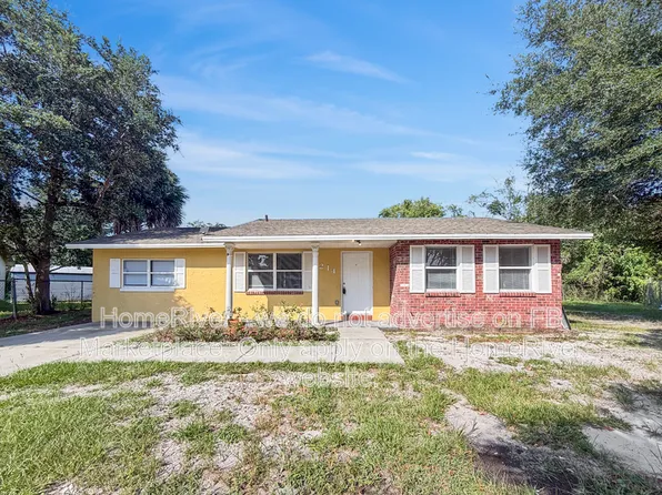 214 Terry Ln, Sanford, FL 32771