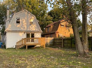 1516 40th St, Rock Island, IL 61201