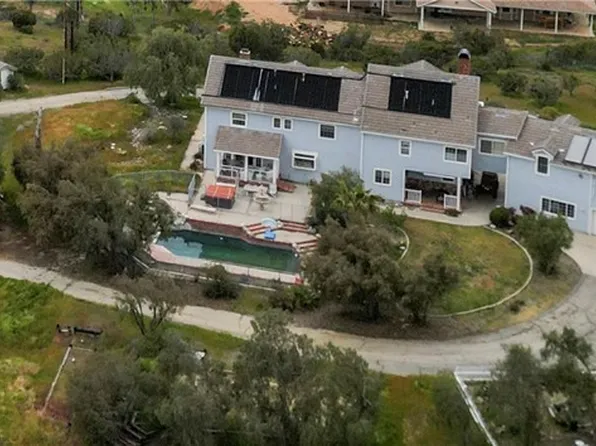 33247 Escondido Dr, Santa Clarita, CA 91390