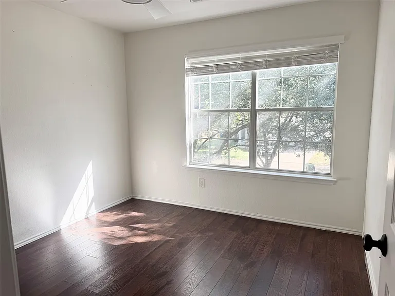11715 Raymond C Ewry Ln — Photo 23