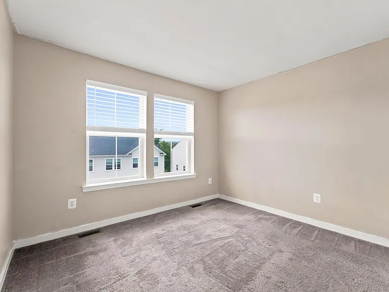 59 Four Leaf Dr — Photo 11