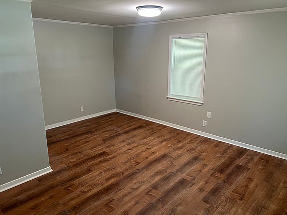 5th image of 4905 Verne Rd