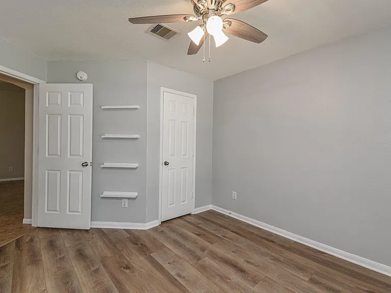 20210 Ribbonwood Point Ct — Photo 18
