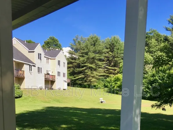 395 Lisbon St APT 16, Lisbon, ME 04250