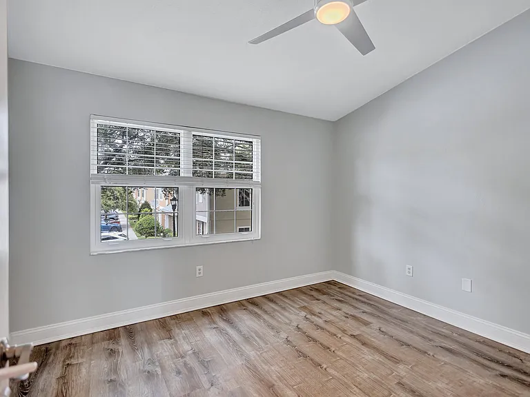 12450 Berkeley Square Dr — Photo 22
