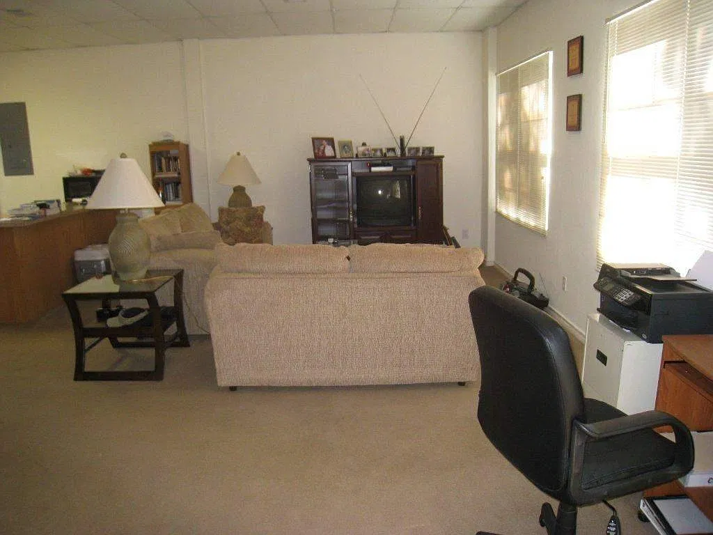 1 bed, 1.0 bath, $1,200 — Photo 4