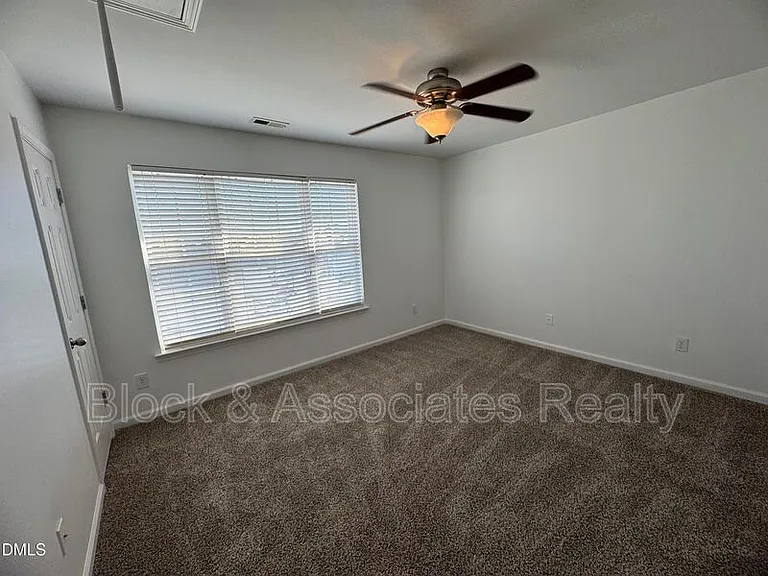 2212 Persimmon Ridge Dr — Photo 9