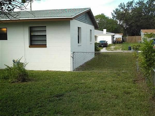 2nd image of 4353 Eleanor Dr