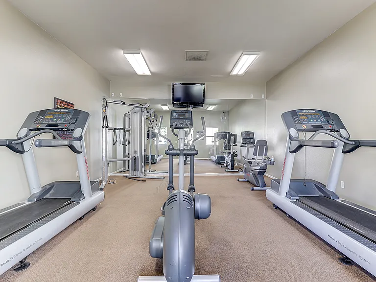 Portofino Apartments — Photo 5