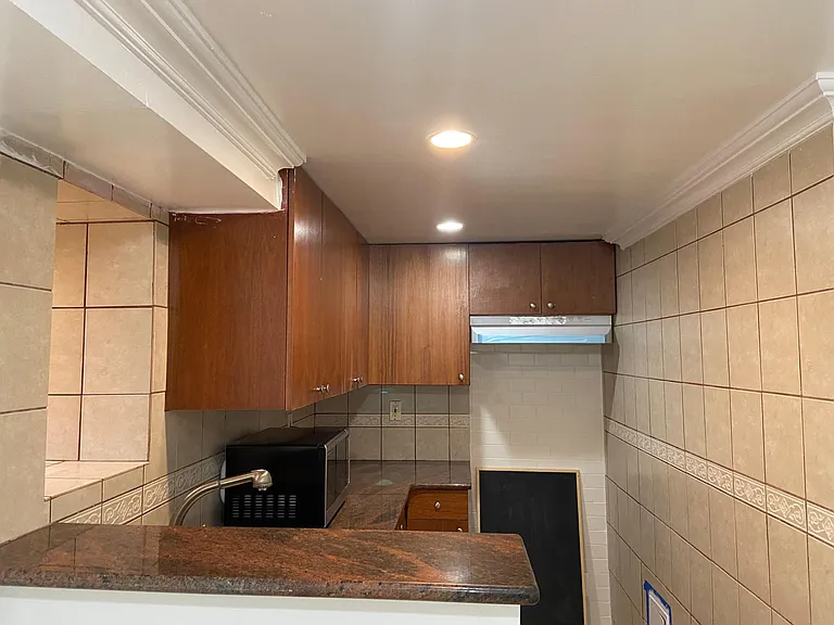 838 Vincent Ave #B — Photo 2