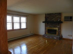 Living Room W/ Fireplace
