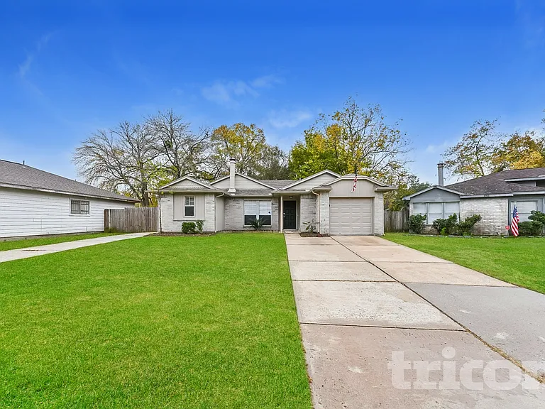 7814 Eastern Bluebird Dr — Photo 1