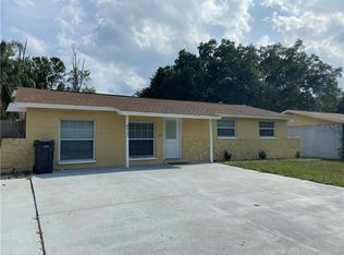 6512 Runningwoods Dr, Tampa, FL 33634