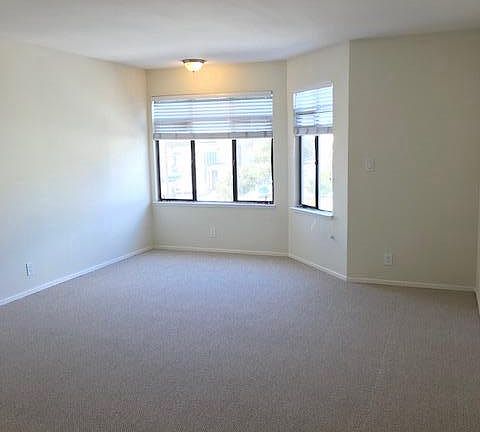 3rd image of 5 Murray St APT 311