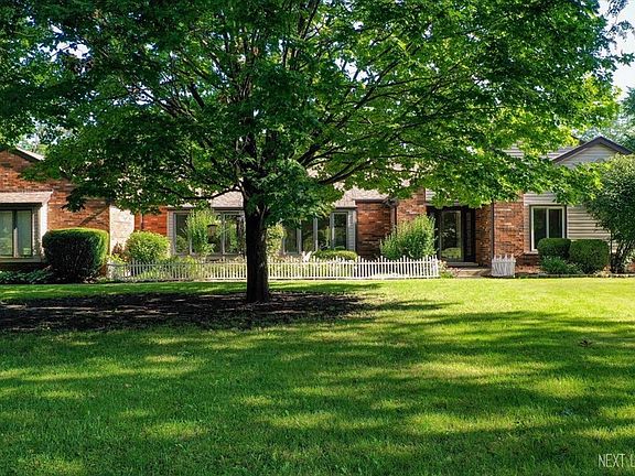 2nd image of 13852 W Carriage Ln