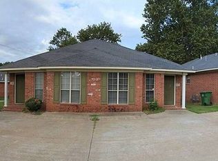 300 Mildred St, Conway, AR 72034