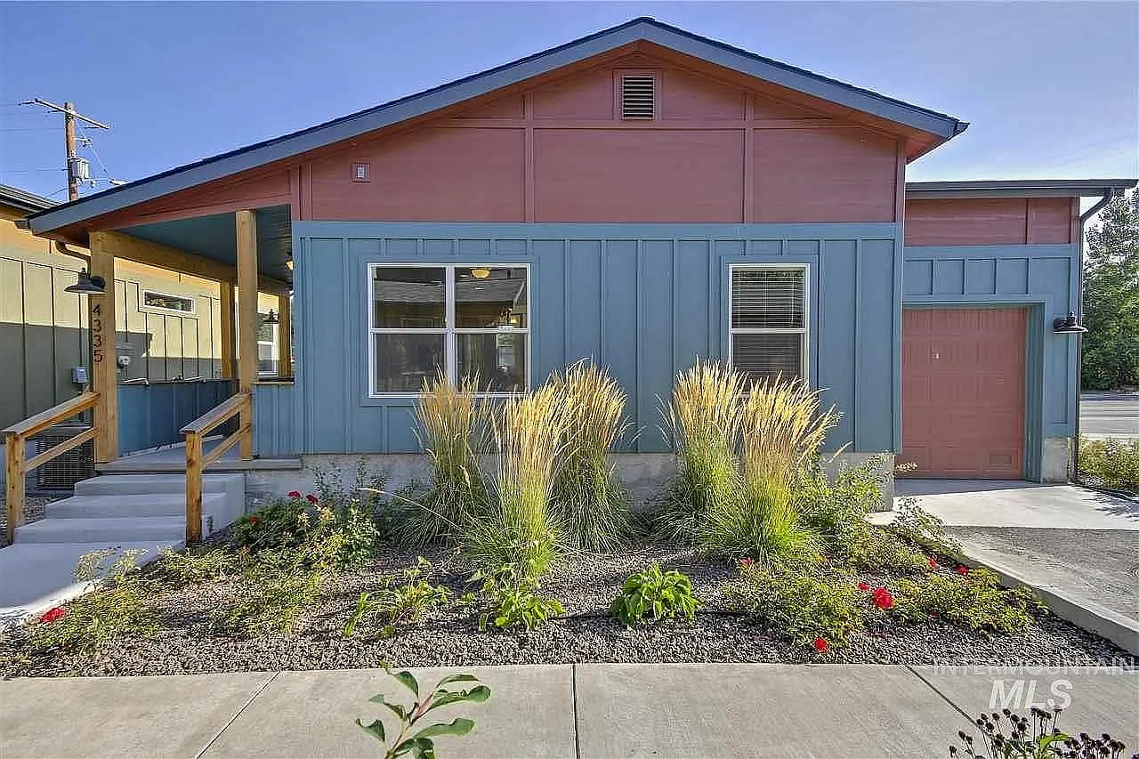 4335 Adams St — Photo 2