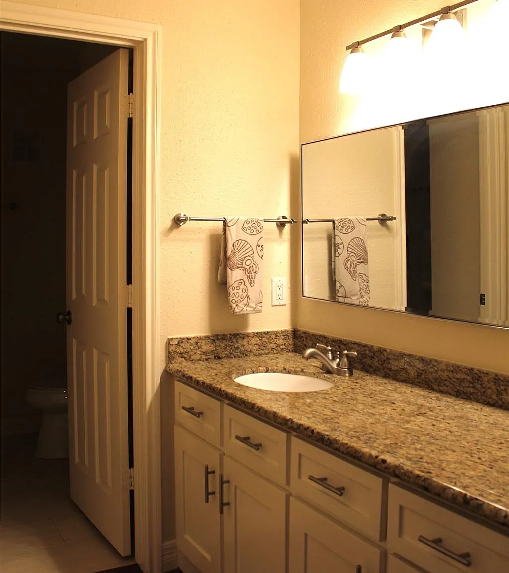 2 bed, 2.0 bath, 1223 sqft, $1,500 — Photo 3