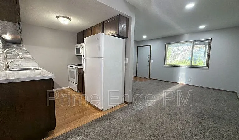 4520 Calvert St #2 — Photo 6